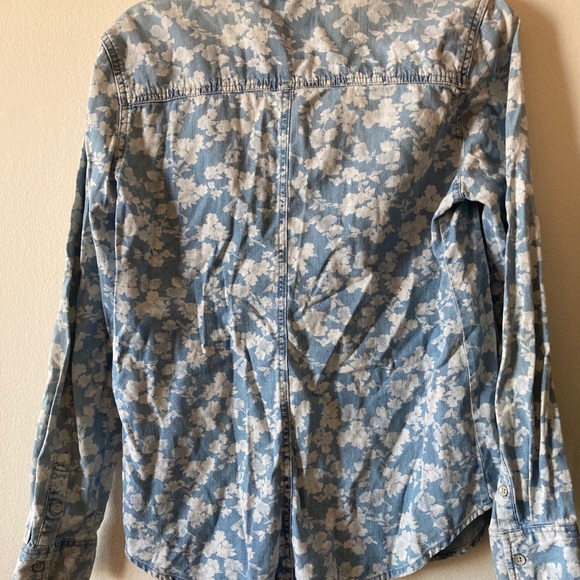 Floral chambray button up - Picture 2 of 2